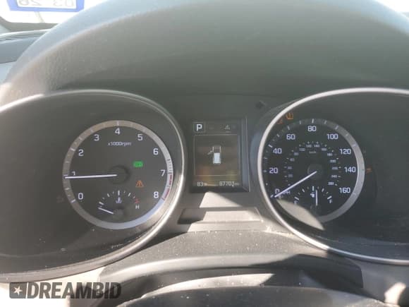 ✅ 2018 Hyundai Santa Fe 2.4L • VIN: 5NMZT3LB3JH078660 • Lot: 87016085. Listed on Copart with 97,701 mi. Free auction sales archive from the USA and detailed vehicle history report at DreamBid. Image 9.