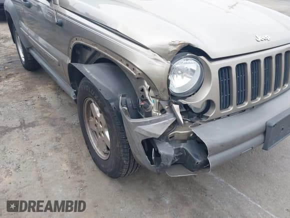 ✅ 2006 Jeep Liberty Sport • VIN: 1J4GL48K16W233677 • Лот: 43591278. Опубликован ранее на IAAI с пробегом 101 792 миль. Бесплатный доступ к архиву аукционных продаж из США и подробный отчёт об истории автомобиля на DreamBid. Изображение 6.