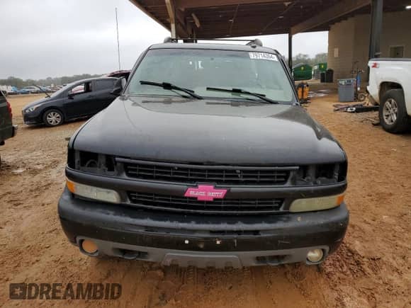 2002 Chevrolet Suburban Z71 z VIN 3GNFK16Z72G349789, wystawiony jako Copart lot #79714354 z przebiegiem 290 525 mil mil oraz Szkoda całkowita • Salvage title. Historia ofert i sprzedaży dostępna na DreamBid. Obrazek 5.