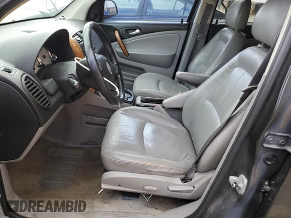 ✅ 2006 Saturn VUE • VIN: 5GZCZ53486S893495 • Lot: 50729645. Wystawiony na Copart z przebiegiem 210 472 mil. Bezpłatny archiwum sprzedaży aukcyjnych z USA i szczegółowy raport historii pojazdu na DreamBid. Zdjęcie 7.