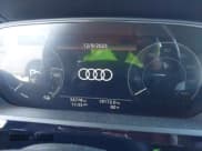 ✅ 2019 Audi e-tron Prestige • VIN: WA1VABGE8KB020773 • Лот: 43889062. Опубликован ранее на IAAI с пробегом 19 112 миль. Бесплатный доступ к архиву аукционных продаж из США и подробный отчёт об истории автомобиля на DreamBid. Изображение 7.