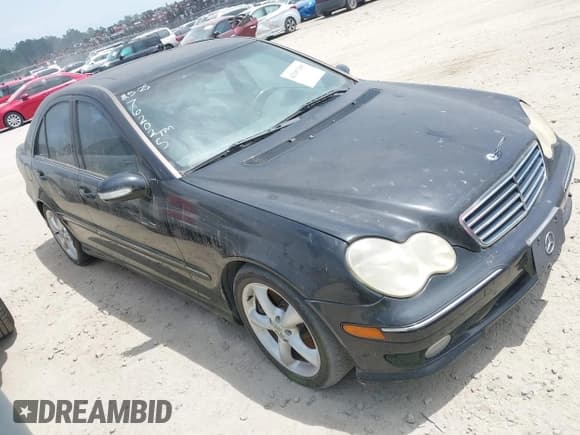 ✅ 2006 Mercedes-Benz C 230 Sport • VIN: WDBRF52H76F762025 • Lot: 42197195. Listed on IAAI with 186,275 mi. Free auction sales archive from the USA and detailed vehicle history report at DreamBid. Image 1.
