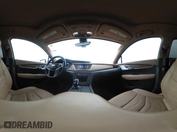 ✅ 2024 Cadillac XT5 Premium Luxury AWD • VIN: 1GYKNERSXRZ707816 • Lot: 41749596. Wystawiony na IAAI z przebiegiem 8 701 mil. Bezpłatny archiwum sprzedaży aukcyjnych z USA i szczegółowy raport historii pojazdu na DreamBid. Zdjęcie 18.