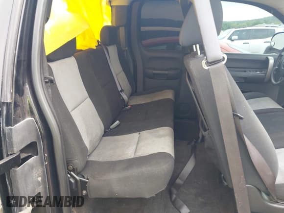 ✅ 2009 GMC Sierra 1500 SL • VIN: 1GTEC19C39Z288654 • Лот: 42374545. Опубликован ранее на IAAI с пробегом 273 918 миль. Бесплатный доступ к архиву аукционных продаж из США и подробный отчёт об истории автомобиля на DreamBid. Изображение 8.