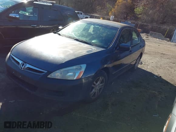 ✅ 2006 Honda Accord LX SE • VIN: 1HGCM56366A069909 • Lot: 43828790. Listed on IAAI with 235,686 mi. Free auction sales archive from the USA and detailed vehicle history report at DreamBid. Image 2.