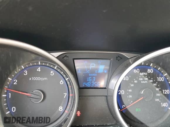 2012 Hyundai Tucson GLS z VIN KM8JU3AC5CU344709, wystawiony jako Copart lot #68502204 z przebiegiem 148 356 mil mil oraz Szkoda całkowita • Salvage title. Historia ofert i sprzedaży dostępna na DreamBid. Obrazek 9.