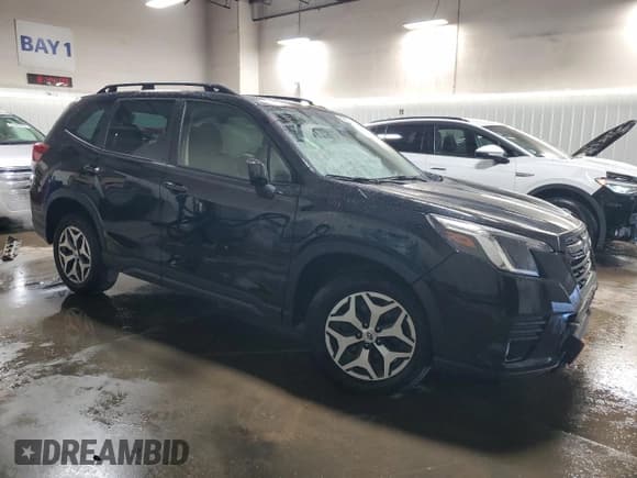 ✅ 2023 Subaru Forester Premium • VIN: JF2SKAEC3PH498624 • Lot: 92297225. Listed on Copart with 48,597 mi. Free auction sales archive from the USA and detailed vehicle history report at DreamBid. Image 4.