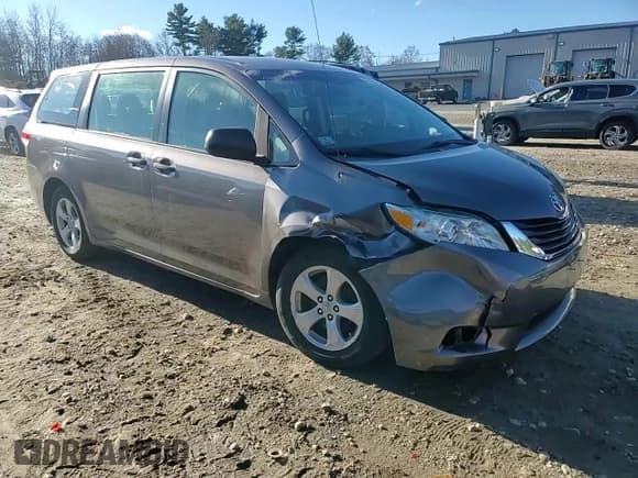✅ 2011 Toyota Sienna • VIN: 5TDZK3DC8BS012226 • Лот: 93187155. Опубликован ранее на Copart с пробегом 168 659 миль. Бесплатный доступ к архиву аукционных продаж из США и подробный отчёт об истории автомобиля на DreamBid. Изображение 15.