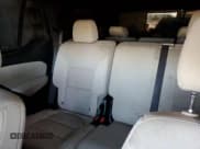 ✅ 2023 Chevrolet Traverse LS • VIN: 1GNERFKW4PJ250983 • Lot: 92416285. Wystawiony na Copart z przebiegiem 51 891 mil. Bezpłatny archiwum sprzedaży aukcyjnych z USA i szczegółowy raport historii pojazdu na DreamBid. Zdjęcie 10.