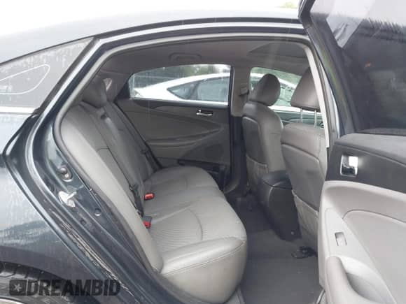 2011 Hyundai Sonata SE с VIN 5NPEC4AB6BH211312, выставлен на аукционе IAAI как лот 42859730 с пробегом 139 099 миль миль и . История ставок и продаж доступна на DreamBid. Изображение 8.