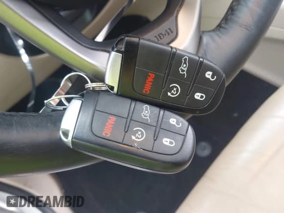 ✅ 2019 Jeep Grand Cherokee Limited • VIN: 1C4RJEBG8KC698984 • Lot: 43418981. Wystawiony na IAAI z przebiegiem 80 684 mil. Bezpłatny archiwum sprzedaży aukcyjnych z USA i szczegółowy raport historii pojazdu na DreamBid. Zdjęcie 11.