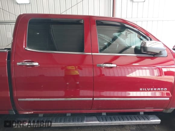 ✅ 2018 Chevrolet Silverado 1500 LTZ • VIN: 3GCUKSEC8JG173076 • Lot: 42737452. Wystawiony na IAAI z przebiegiem 75 188 mil. Bezpłatny archiwum sprzedaży aukcyjnych z USA i szczegółowy raport historii pojazdu na DreamBid. Zdjęcie 13.