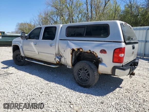 ✅ 2007 Chevrolet Silverado 2500HD LTZ • VIN: 1GCHK23647F561463 • Лот: 55760955. Опубликован ранее на Copart с пробегом 169 956 миль. Бесплатный доступ к архиву аукционных продаж из США и подробный отчёт об истории автомобиля на DreamBid. Изображение 2.