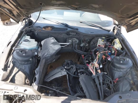 ✅ 2011 BMW Z4 sDrive30i • VIN: WBALM5C50BE378084 • Lot: 42595424. Listed on IAAI with Not provided. Free auction sales archive from the USA and detailed vehicle history report at DreamBid. Image 10.