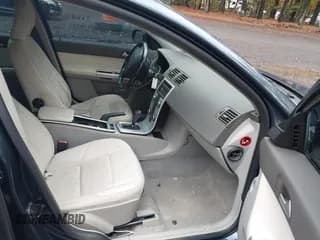 ✅ 2011 Volvo S40 • VIN: YV1672MS3B2549609 • Lot: 43617796. Listed on IAAI with 163,673 mi. Free auction sales archive from the USA and detailed vehicle history report at DreamBid. Image 5.