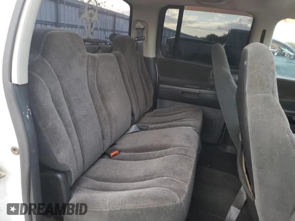 ✅ 2001 Dodge Dakota Sport • VIN: 1B7HL2AN21S343110 • Lot: 85389014. Wystawiony na Copart z przebiegiem 102 897 mil. Bezpłatny archiwum sprzedaży aukcyjnych z USA i szczegółowy raport historii pojazdu na DreamBid. Zdjęcie 10.