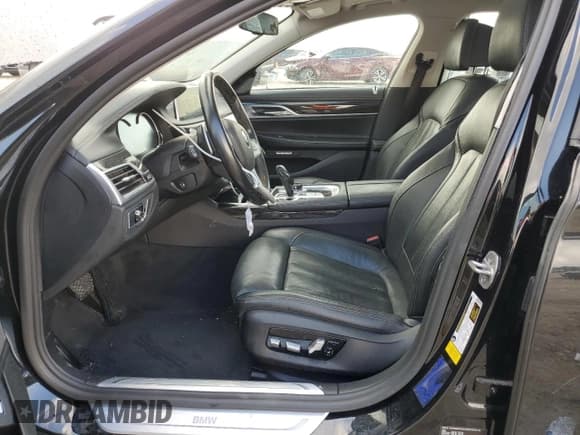 ✅ 2018 BMW 7 Series 740i • VIN: WBA7E2C54JG742927 • Lot: 70306082. Listed on Copart with 69,735 mi. Free auction sales archive from the USA and detailed vehicle history report at DreamBid. Image 7.