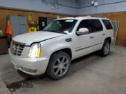 ✅ 2013 Cadillac Escalade Platinum Edition • VIN: 1GYS4DEF1DR261392 • Лот: 69136435. Опубликован ранее на Copart с пробегом 180 430 миль. Бесплатный доступ к архиву аукционных продаж из США и подробный отчёт об истории автомобиля на DreamBid. Изображение 1.