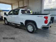 ✅ 2021 Chevrolet Silverado 2500HD LT • VIN: 1GC1YNEY8MF187838 • Lot: 68161805. Wystawiony na Copart z przebiegiem 113 341 mil. Bezpłatny archiwum sprzedaży aukcyjnych z USA i szczegółowy raport historii pojazdu na DreamBid. Zdjęcie 2.