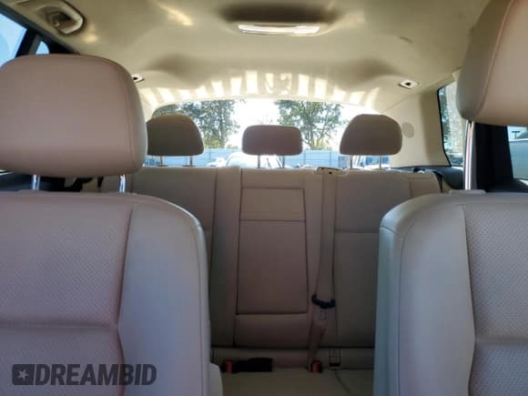 ✅ 2014 Mercedes-Benz GLK 350 • VIN: WDCGG5HB7EG336413 • Lot: 82659105. Listed on Copart with 99,920 mi. Free auction sales archive from the USA and detailed vehicle history report at DreamBid. Image 10.