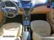 ✅ 2013 Hyundai Elantra GLS • VIN: 5NPDH4AE9DH177327 • Lot: 85423695. Wystawiony na Copart z przebiegiem 190 608 mil mil. Skorzystaj z bezpłatnego archiwum sprzedaży aukcyjnych z USA i zobacz szczegółowy raport historii pojazdu na DreamBid. Zdjęcie 8.