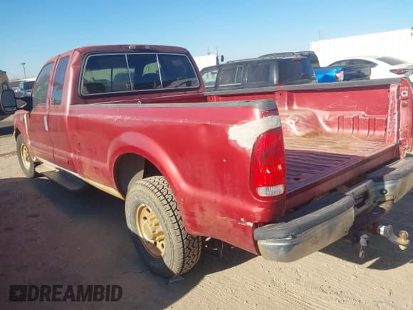 ✅ 2003 Ford F-250 XL • VIN: 1FTNX20F43EA56399 • Lot: 43913895. Listed on IAAI with 205,602 mi. Free auction sales archive from the USA and detailed vehicle history report at DreamBid. Image 3.