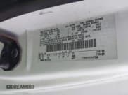 ✅ 1998 Ford Econoline Cargo • VIN: 1FTNE2421WHB62535 • Lot: 42416414. Wystawiony na IAAI z przebiegiem 65 615 mil. Bezpłatny archiwum sprzedaży aukcyjnych z USA i szczegółowy raport historii pojazdu na DreamBid. Zdjęcie 9.