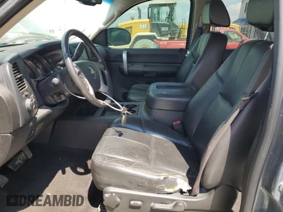 ✅ 2009 Chevrolet Silverado 1500 • VIN: 3GCEK23YX9G110432 • Лот: 68472665. Опубликован ранее на Copart с пробегом 241 127 миль. Бесплатный доступ к архиву аукционных продаж из США и подробный отчёт об истории автомобиля на DreamBid. Изображение 7.