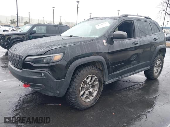 ✅ 2021 Jeep Cherokee Trailhawk • VIN: 1C4PJMBX9MD163032 • Лот: 41542937. Опубликован ранее на IAAI с пробегом 32 935 миль. Бесплатный доступ к архиву аукционных продаж из США и подробный отчёт об истории автомобиля на DreamBid. Изображение 19.