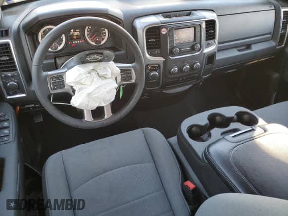 2024 Ram 1500 SLT z VIN 1C6RR6GG1RS142837, wystawiony jako Copart lot #50656995 z przebiegiem 22 521 mil mil oraz Nie do naprawy • Non repairable. Historia ofert i sprzedaży dostępna na DreamBid. Obrazek 8.