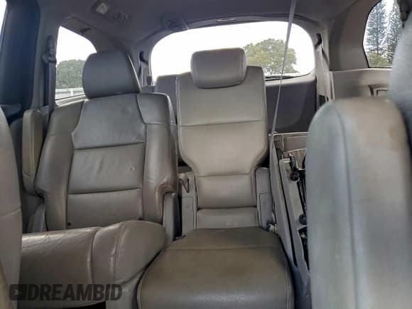 ✅ 2013 Honda Odyssey EX-L • VIN: 5FNRL5H68DB012151 • Lot: 96378035. Wystawiony na Copart z przebiegiem 193 993 mil. Bezpłatny archiwum sprzedaży aukcyjnych z USA i szczegółowy raport historii pojazdu na DreamBid. Zdjęcie 10.