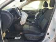 ✅ 2017 Nissan Rogue SL • VIN: 5N1AT2MV9HC875273 • Лот: 91002005. Опубликован ранее на Copart с пробегом 131 703 миль. Бесплатный доступ к архиву аукционных продаж из США и подробный отчёт об истории автомобиля на DreamBid. Изображение 7.