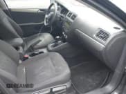 ✅ 2015 Volkswagen Jetta SE • VIN: 3VWD17AJ0FM230753 • Lot: 42680472. Listed on IAAI with 144,734 mi. Free auction sales archive from the USA and detailed vehicle history report at DreamBid. Image 5.