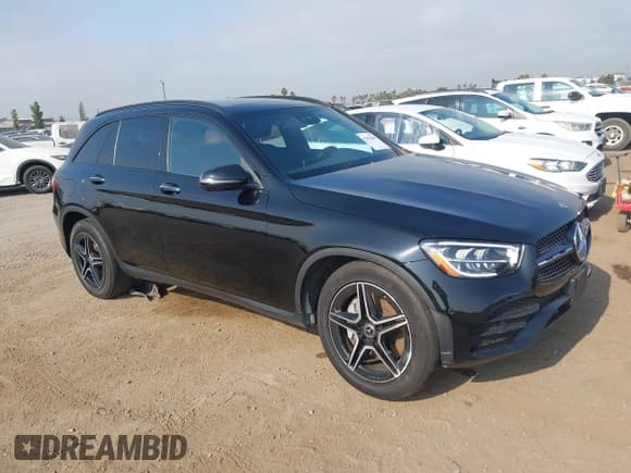 ✅ 2022 Mercedes-Benz GLC 300 • VIN: W1N0G8EB2NG062950 • Lot: 42962800. Wystawiony na IAAI z przebiegiem 74 472 mil. Bezpłatny archiwum sprzedaży aukcyjnych z USA i szczegółowy raport historii pojazdu na DreamBid. Zdjęcie 1.
