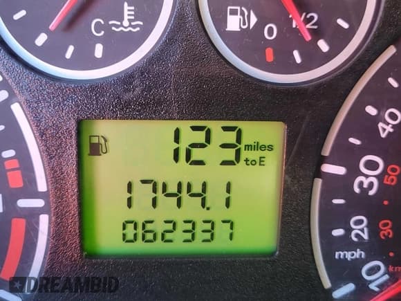 ✅ 2013 Ford Transit Connect XL • VIN: NM0LS7AN9DT140687 • Lot: 86842555. Wystawiony na Copart z przebiegiem 62 337 mil. Bezpłatny archiwum sprzedaży aukcyjnych z USA i szczegółowy raport historii pojazdu na DreamBid. Zdjęcie 8.