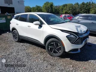 ✅ 2023 Kia Sportage LX • VIN: KNDPUCAG2P7114793 • Лот: 43351487. Опубликован ранее на IAAI с пробегом 16 009 миль. Бесплатный доступ к архиву аукционных продаж из США и подробный отчёт об истории автомобиля на DreamBid. Изображение 1.