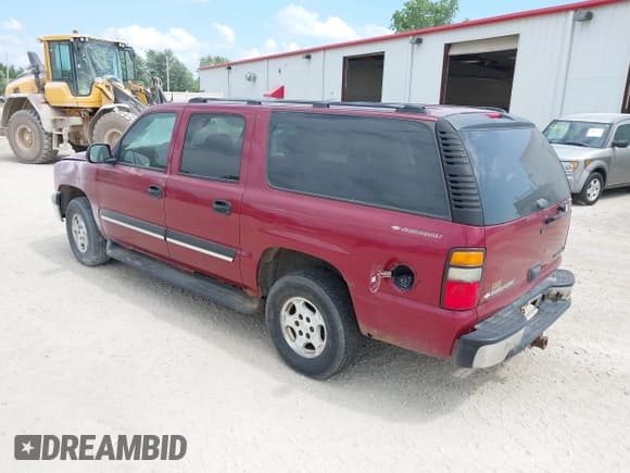 ✅ 2005 Chevrolet Suburban LT • VIN: 3GNEC16ZX5G286751 • Lot: 42828051. Listed on IAAI with 188,851 mi. Free auction sales archive from the USA and detailed vehicle history report at DreamBid. Image 3.