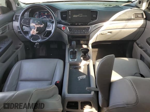 ✅ 2019 Honda Pilot EX-L • VIN: 5FNYF5H58KB040328 • Lot: 80876145. Listed on Copart with 49,631 mi. Free auction sales archive from the USA and detailed vehicle history report at DreamBid. Image 8.