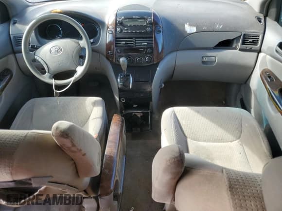 ✅ 2007 Toyota Sienna LE • VIN: 5TDZK23C17S086932 • Lot: 85673905. Listed on Copart with 285,578 mi. Free auction sales archive from the USA and detailed vehicle history report at DreamBid. Image 8.