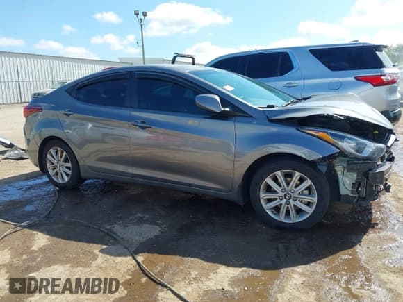 ✅ 2014 Hyundai Elantra SE • VIN: 5NPDH4AE0EH468008 • Lot: 43308194. Listed on IAAI with 105,605 mi. Free auction sales archive from the USA and detailed vehicle history report at DreamBid. Image 14.