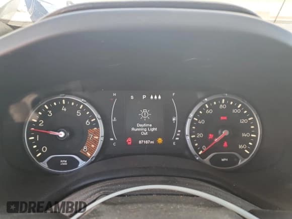 ✅ 2019 Jeep Renegade Altitude • VIN: ZACNJBBB2KPK56292 • Lot: 69568385. Listed on Copart with 87,167 mi. Free auction sales archive from the USA and detailed vehicle history report at DreamBid. Image 9.