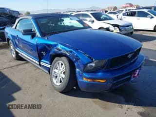 ✅ 2009 Ford Mustang • VIN: 1ZVHT84N295104274 • Lot: 41507451. Listed on IAAI with 138,877 mi. Free auction sales archive from the USA and detailed vehicle history report at DreamBid. Image 1.