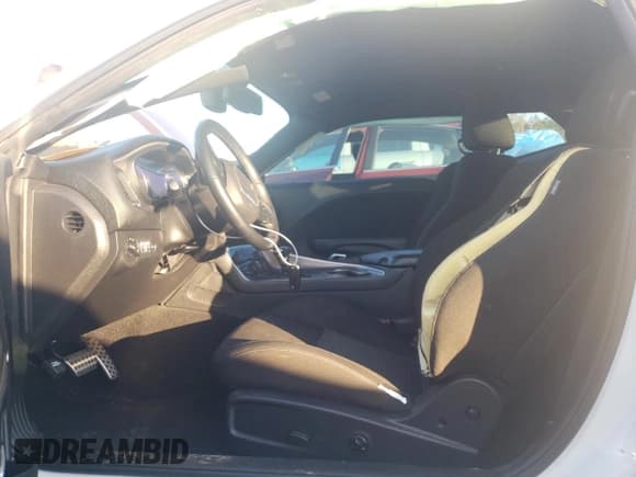 ✅ 2021 Dodge Challenger R/T Scat Pack • VIN: 2C3CDZFJ6MH627815 • Lot: 39750474. Wystawiony na Copart z przebiegiem 88 929 mil. Bezpłatny archiwum sprzedaży aukcyjnych z USA i szczegółowy raport historii pojazdu na DreamBid. Zdjęcie 7.