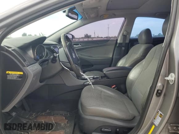 ✅ 2013 Hyundai Sonata SE • VIN: 5NPEC4AC5DH619635 • Lot: 68629504. Wystawiony na Copart z przebiegiem Nie podano. Bezpłatny archiwum sprzedaży aukcyjnych z USA i szczegółowy raport historii pojazdu na DreamBid. Zdjęcie 7.