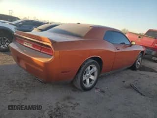 ✅ 2011 Dodge Challenger • VIN: 2B3CJ4DG8BH508533 • Lot: 83403544. Wystawiony na Copart z przebiegiem Nie podano. Bezpłatny archiwum sprzedaży aukcyjnych z USA i szczegółowy raport historii pojazdu na DreamBid. Zdjęcie 3.