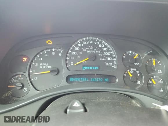 ✅ 2005 Chevrolet Silverado 2500HD Work Truck • VIN: 1GCHK24U05E216463 • Лот: 83978605. Опубликован ранее на Copart с пробегом 243 792 миль. Бесплатный доступ к архиву аукционных продаж из США и подробный отчёт об истории автомобиля на DreamBid. Изображение 9.