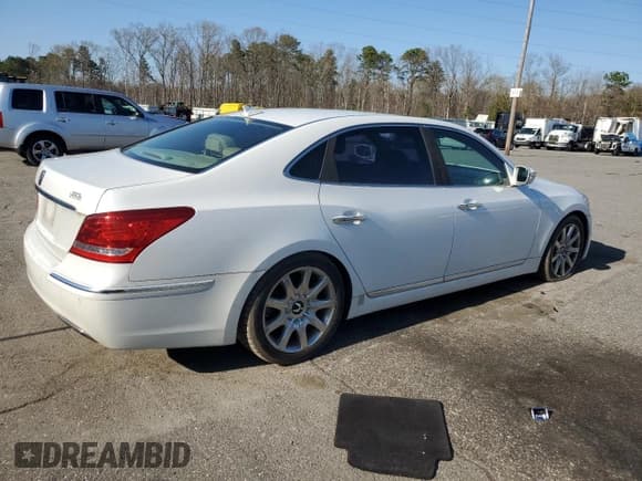✅ 2012 Hyundai Equus Ultimate • VIN: KMHGH4JH2CU044917 • Lot: 52520365. Listed on Copart with 125,312 mi. Free auction sales archive from the USA and detailed vehicle history report at DreamBid. Image 3.