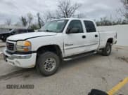 ✅ 2005 GMC Sierra 2500HD SLE • VIN: 1GTHK23265F872211 • Лот: 50878095. Опубликован ранее на Copart с пробегом 202 114 миль. Бесплатный доступ к архиву аукционных продаж из США и подробный отчёт об истории автомобиля на DreamBid. Изображение 1.