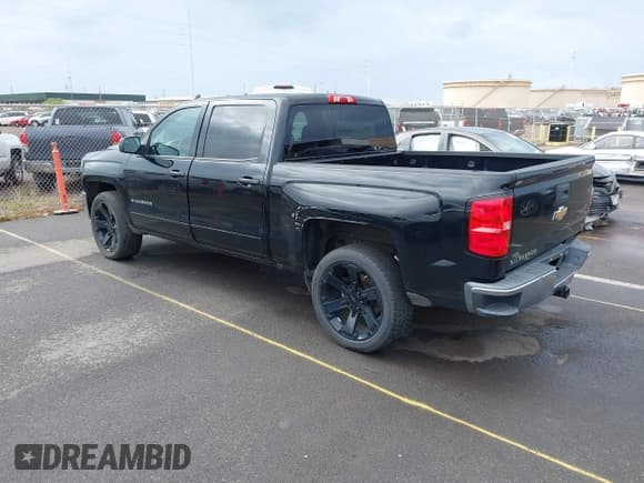 ✅ 2018 Chevrolet Silverado 1500 LT • VIN: 3GCPCREH9JG143664 • Лот: 42381907. Опубликован ранее на IAAI с пробегом 46 119 миль. Бесплатный доступ к архиву аукционных продаж из США и подробный отчёт об истории автомобиля на DreamBid. Изображение 3.