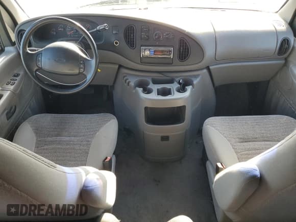 ✅ 2000 Ford Econoline Passenger XL • VIN: 1FBSS31L5YHA97193 • Lot: 49145725. Listed on Copart with 134,790 mi. Free auction sales archive from the USA and detailed vehicle history report at DreamBid. Image 8.